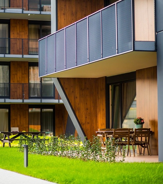 Luz Yatırım, taş duvar, G-Ext UV, kompakt panel, dış cephe paneli, HPL panel, iç dekorasyon, duvar çıtası, kapı, pencere, dolap, mobilya, yapı malzemeleri